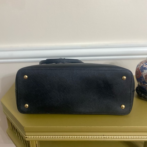 Michael Kors Leather Top-Zip Tote Bag - Picture 5 of 8